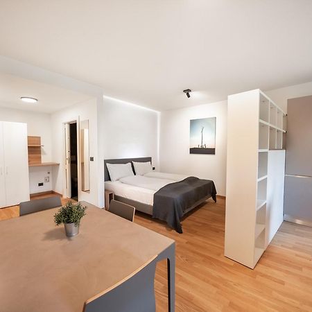 App Central Living 2 Apartman Caldaro Kültér fotó
